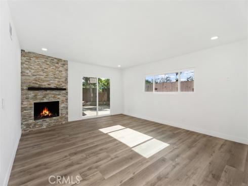 913 S Diamond , Santa Ana, CA