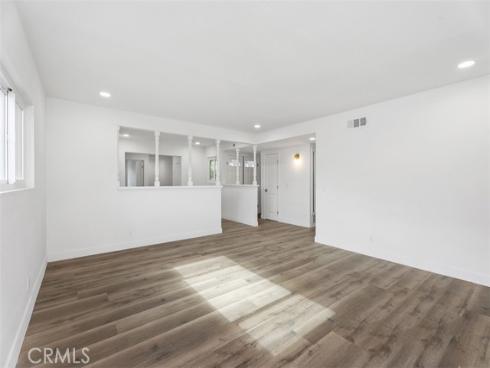 913 S Diamond , Santa Ana, CA