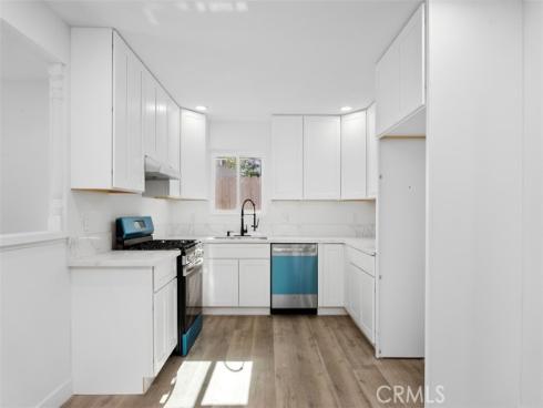 913 S Diamond , Santa Ana, CA