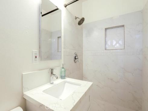 2910 W Cubbon , Santa Ana, CA