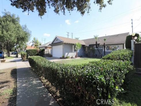 2910 W Cubbon , Santa Ana, CA