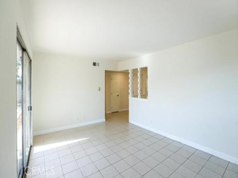 2910 W Cubbon , Santa Ana, CA