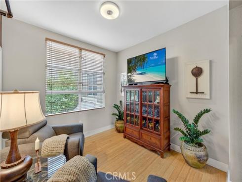 906 E Civic Center  , Santa Ana, CA