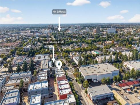 906 E Civic Center  , Santa Ana, CA