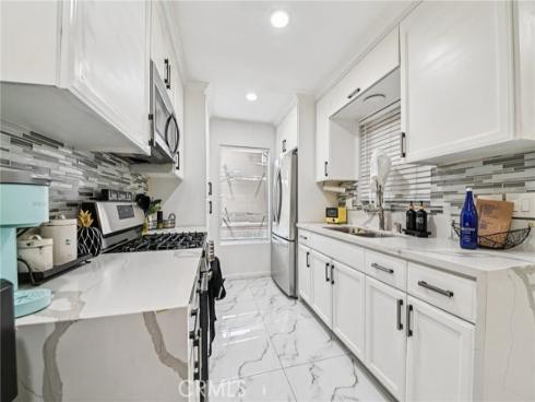 1430  Cabrillo Park  B , Santa Ana, CA