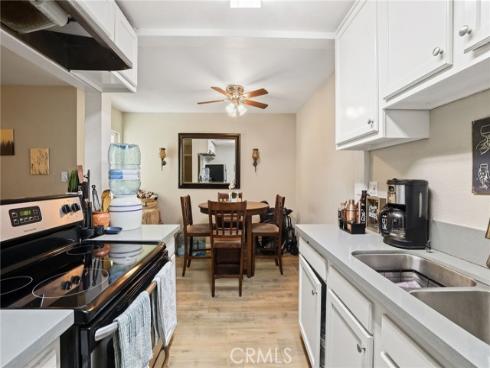 1030 W Macarthur 95 Boulevard, Santa Ana, CA