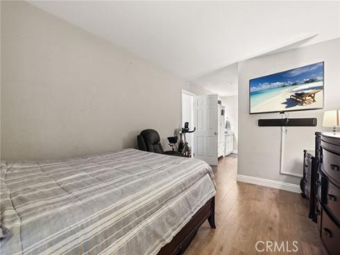 1030 W Macarthur 95 Boulevard, Santa Ana, CA