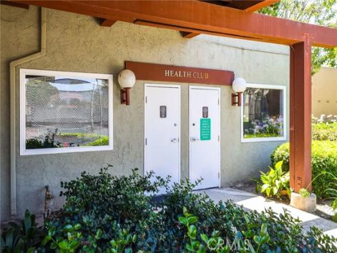 1030 W Macarthur 95 Boulevard, Santa Ana, CA