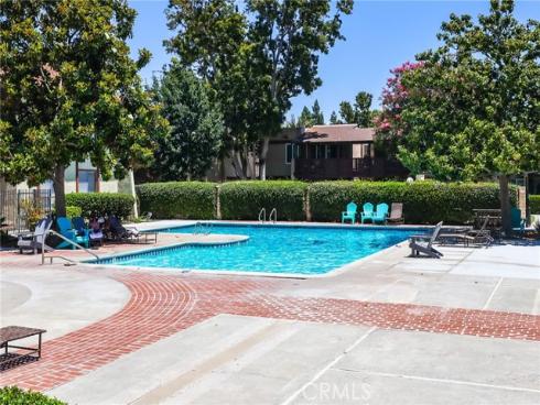 1030 W Macarthur 95 Boulevard, Santa Ana, CA