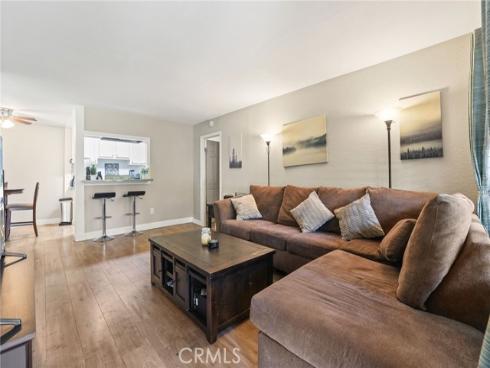 1030 W Macarthur 95 Boulevard, Santa Ana, CA