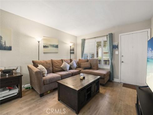 1030 W Macarthur 95 Boulevard, Santa Ana, CA