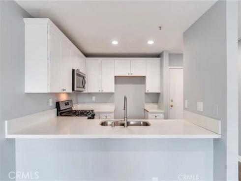 450 E 4th 221 , Santa Ana, CA