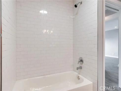 450 E 4th 221 , Santa Ana, CA