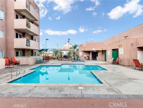 450 E 4th  , Santa Ana, CA