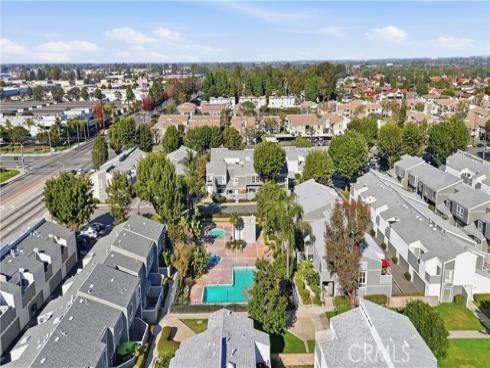 2911 S Fairview C Street, Santa Ana, CA