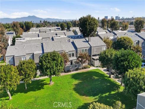 2911 S Fairview C Street, Santa Ana, CA