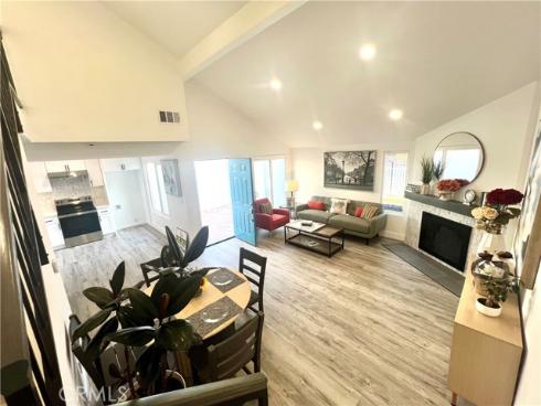 2501 W Sunflower A6 Avenue, Santa Ana, CA