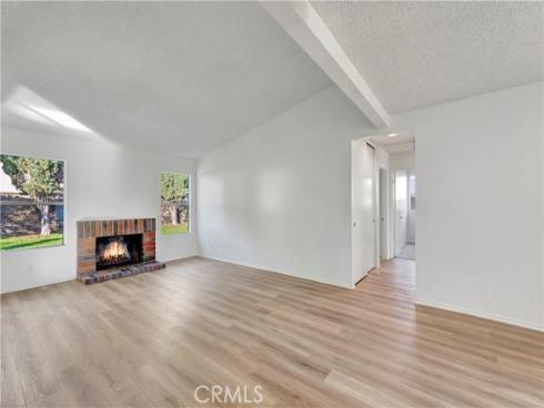 610 S Dennis  , Santa Ana, CA