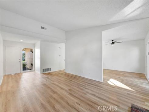 610 S Dennis  , Santa Ana, CA