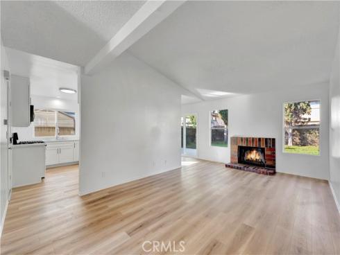 610 S Dennis  , Santa Ana, CA