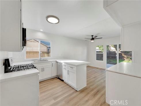 610 S Dennis  , Santa Ana, CA