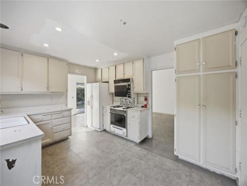 418 W Carol Avenue, Santa Ana, CA