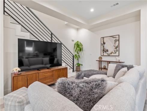 305 N Mountain View Street, Santa Ana, CA