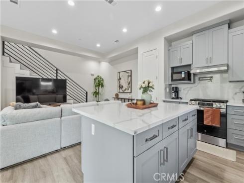 305 N Mountain View Street, Santa Ana, CA