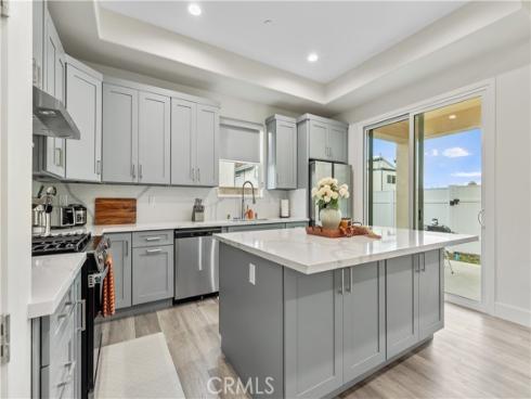 305 N Mountain View Street, Santa Ana, CA