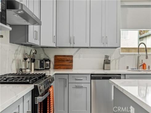 305 N Mountain View Street, Santa Ana, CA