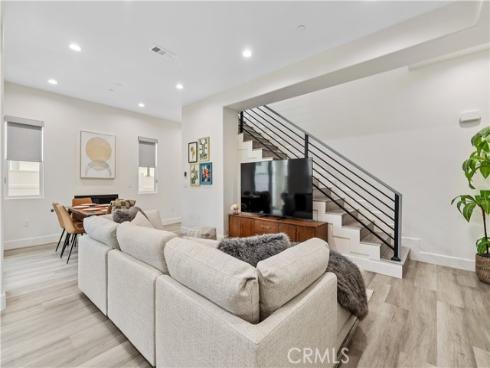 305 N Mountain View Street, Santa Ana, CA