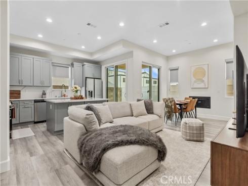 305 N Mountain View Street, Santa Ana, CA