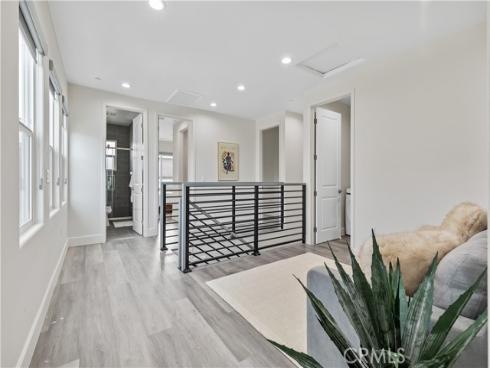 305 N Mountain View Street, Santa Ana, CA