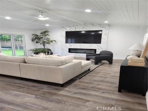 1626 E 15th St  , Santa Ana, CA