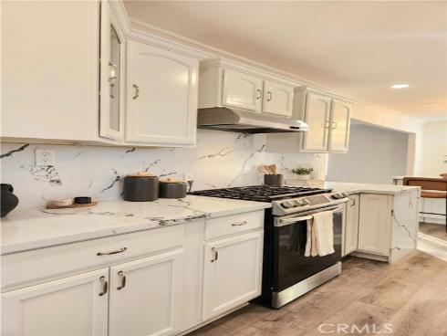 1626 E 15th St  , Santa Ana, CA