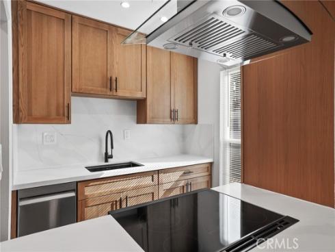 1030 W Macarthur 90 , Santa Ana, CA