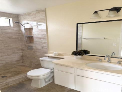 2618 N Tustin F-36 , Santa Ana, CA