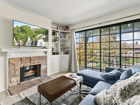 3683 S Bear J , Santa Ana, CA