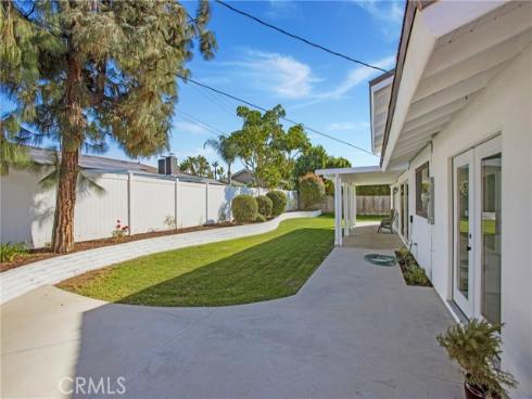 13772 Sanderstead Road, Santa Ana, CA