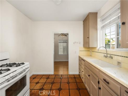 801 W 17th Street , Santa Ana, CA