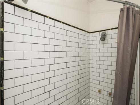 801 W 17th Street , Santa Ana, CA