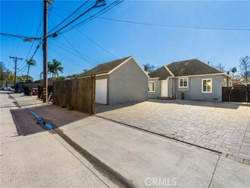 801 W 17th Street  , Santa Ana, CA