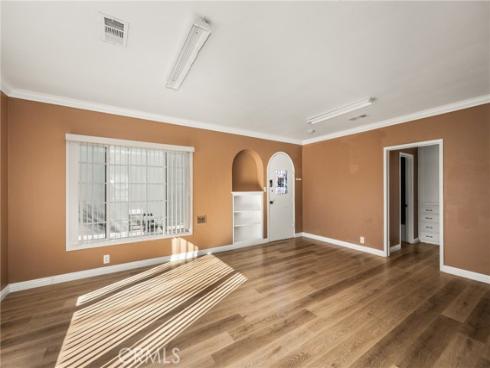 801 W 17th Street , Santa Ana, CA