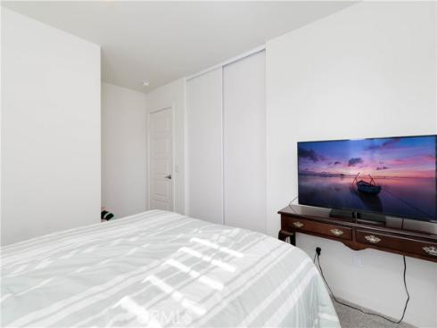 582 S Harbor Blvd , Santa Ana, CA