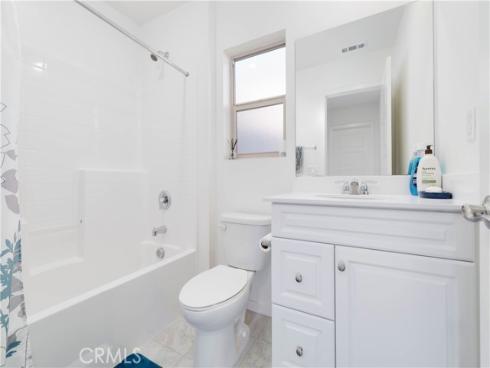 582 S Harbor Blvd , Santa Ana, CA