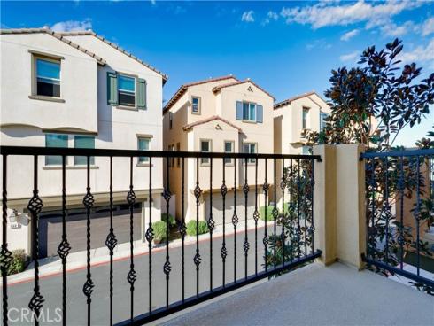 582 S Harbor Blvd , Santa Ana, CA