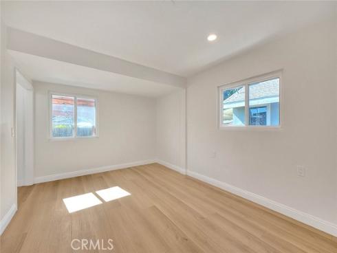 1026 W Pine  , Santa Ana, CA