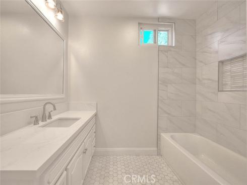 1026 W Pine  , Santa Ana, CA