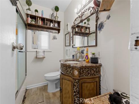 2005 W 11th  , Santa Ana, CA