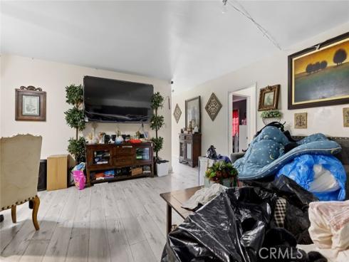 2005 W 11th  , Santa Ana, CA